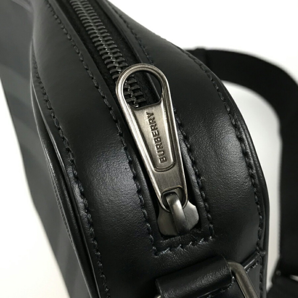 Burberry Shoulder Bag - Picture 7 of 8